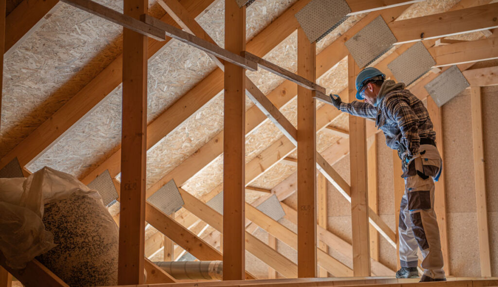 installing roof insulation